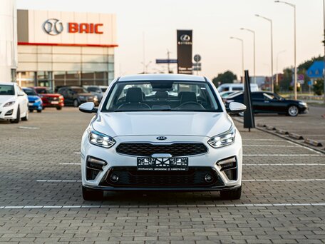 2020 Kia Cerato IV, белый, 1855000 рублей, вид 2