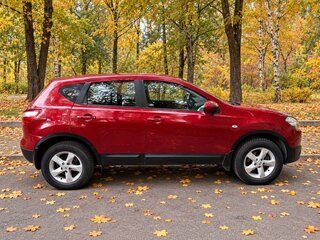 2013 Nissan Qashqai I Рестайлинг, красный, 950000 рублей, вид 3