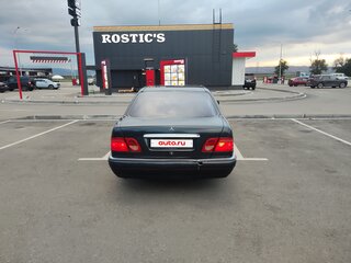 1997 Mercedes-Benz E-Класс 200 II (W210, S210), синий, 580000 рублей, вид 4