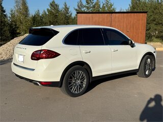 2010 Porsche Cayenne II (958), белый, 2050000 рублей, вид 4