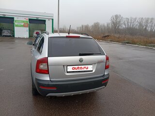 2012 Skoda Octavia Scout II (A5) Рестайлинг, серый, 1270000 рублей, вид 4