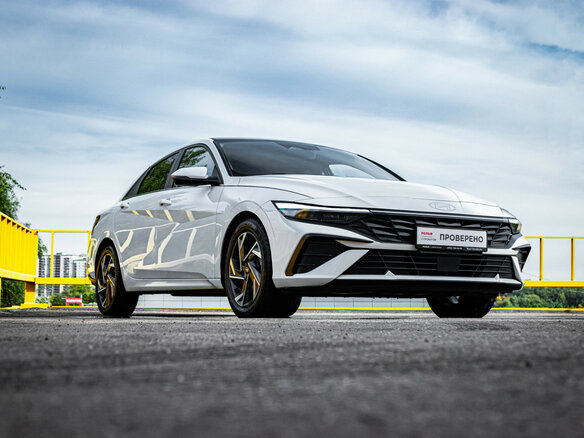 2023 Hyundai Elantra N Line VII (CN7) Рестайлинг, белый, 1920000 рублей - вид 2