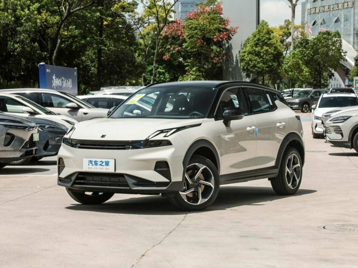Открыть фотографии: Lynk & Co 06 I Рестайлинг
