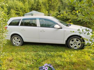 2014 Opel Astra H Рестайлинг, белый, 790000 рублей, вид 2