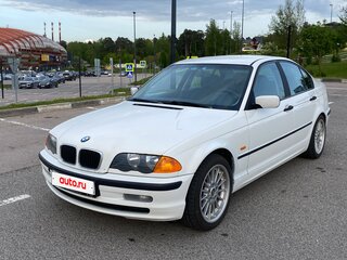 1998 BMW 3 серии 318i IV (E46), белый, 490000 рублей, вид 1