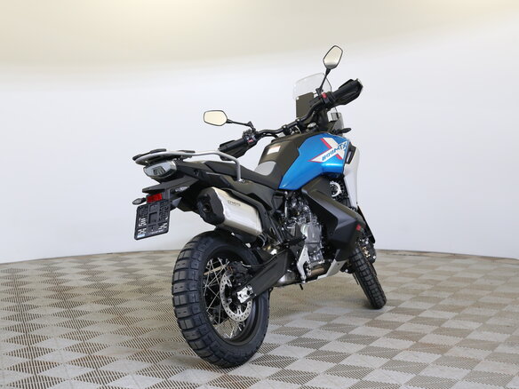 2026 CFMoto 800MT-X, чёрный - вид 3