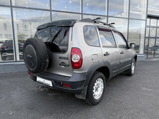 2015 Chevrolet Niva I Рестайлинг, коричневый, 500000 рублей, вид 2