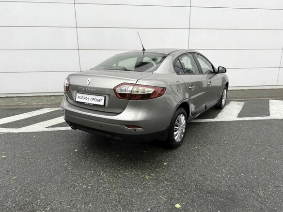 2011 Renault Fluence I, бежевый, 990000 рублей - вид 4