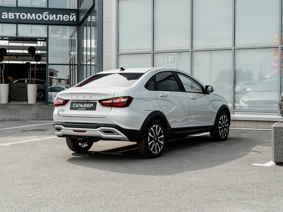 2026 Lada (ВАЗ) Vesta Cross I Рестайлинг (NG), серебристый, 1998000 рублей - вид 2