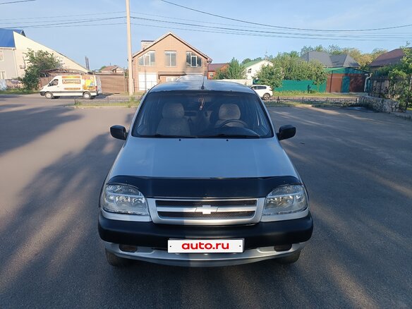 2003 Chevrolet Niva I, серебристый, 315000 рублей - вид 2