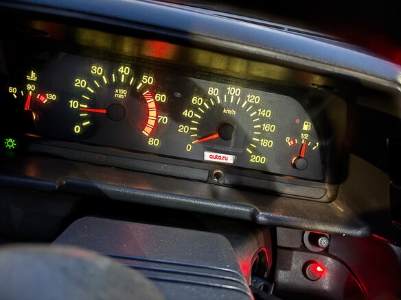 2001 Lada (ВАЗ) 2112, белый, 100000 рублей - вид 6