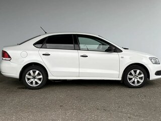 2013 Volkswagen Polo V, белый, 610000 рублей, вид 4