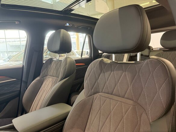 2026 Geely Monjaro I Рестайлинг, белый, 4599990 рублей - вид 10