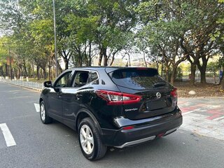 2022 Nissan Qashqai II Рестайлинг, чёрный, 1573000 рублей, вид 4