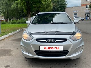 2012 Hyundai Solaris I, серебристый, 630000 рублей, вид 3