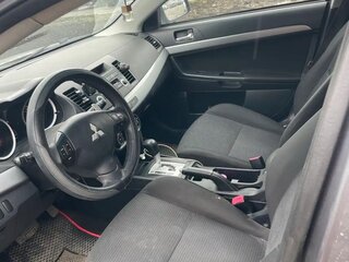 2011 Mitsubishi Lancer X Рестайлинг, серый, 650000 рублей, вид 4