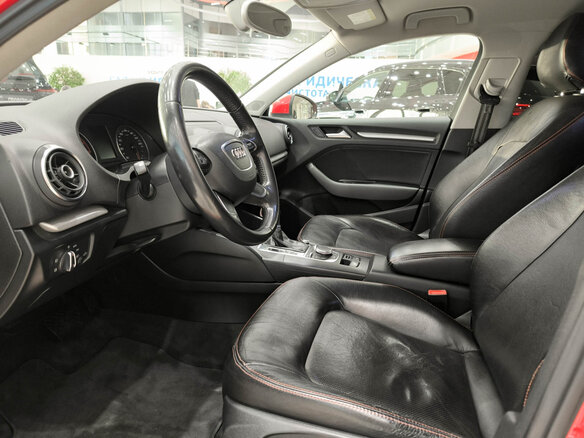 2013 Audi A3 III (8V), красный, 1250000 рублей - вид 15