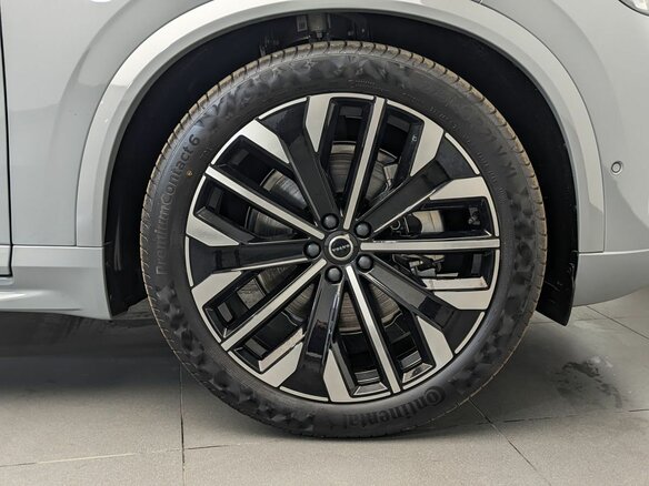 2026 Volvo XC90 B5 II Рестайлинг 2, серый, 10600000 рублей - вид 5