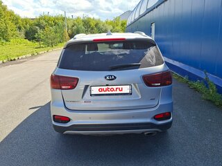 2019 Kia Sorento III Prime Рестайлинг, серебристый, 2500000 рублей, вид 3