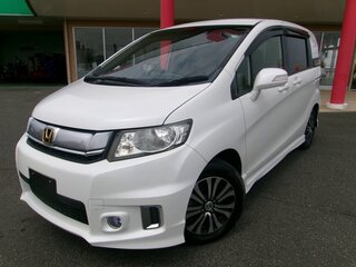 2016 Honda Freed Spike I Рестайлинг 2, белый, 840000 рублей, вид 1