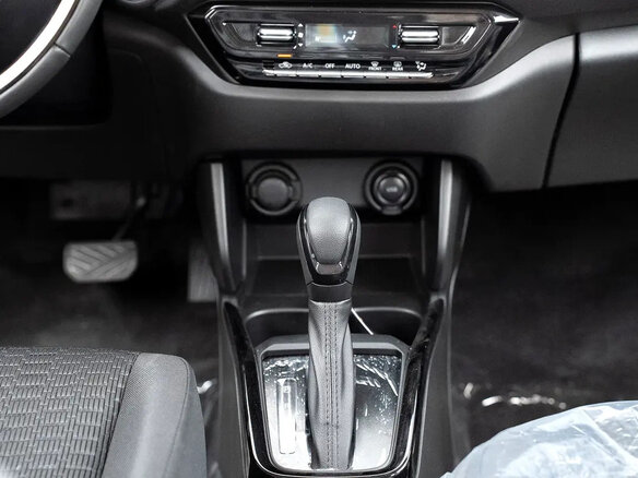 2026 Suzuki Swift VI, белый, 1628205 рублей - вид 13