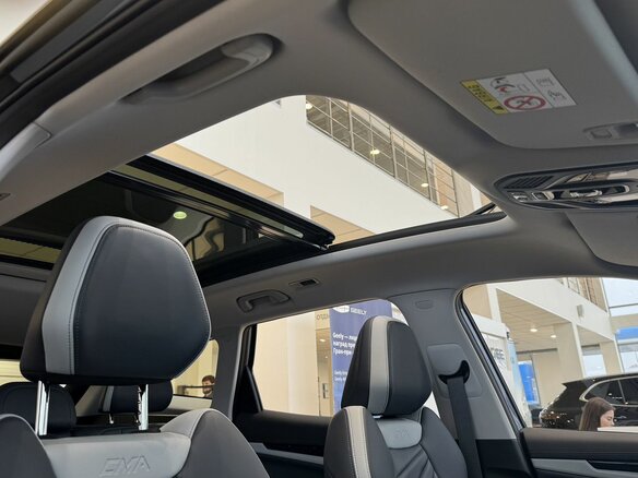 2026 Geely Atlas II, серебристый - вид 28