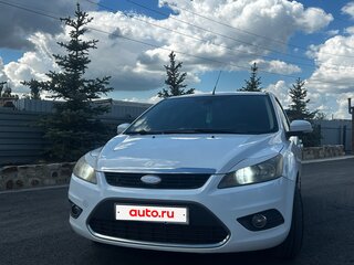 2011 Ford Focus II Рестайлинг, белый, 690000 рублей, вид 1