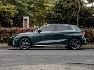 2022 Audi A3 Sportback 35 TFSI IV (8Y), зелёный, 2050600 рублей, вид 3