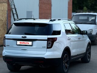 2014 Ford Explorer Sport V, белый, 1990000 рублей, вид 3