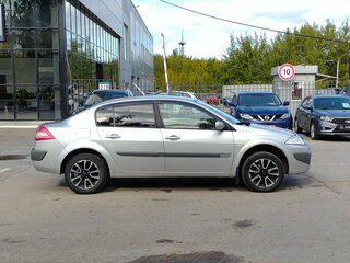 2006 Renault Megane II Рестайлинг, серебристый, 217000 рублей, вид 4
