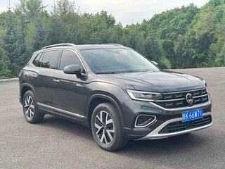 2023 Volkswagen Tayron I Рестайлинг, серый, 1990000 рублей, вид 2