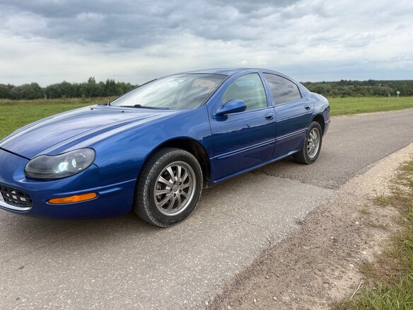2002 Chrysler Concorde II, синий