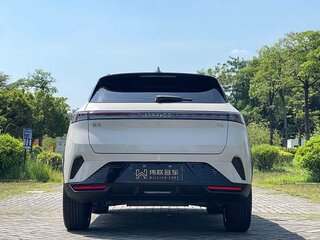 2025 Lynk & Co 06 I Рестайлинг, бежевый, 2850226 рублей, вид 5