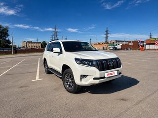 2019 Toyota Land Cruiser Prado 150 Series Рестайлинг 2, белый, 5639000 рублей, вид 3