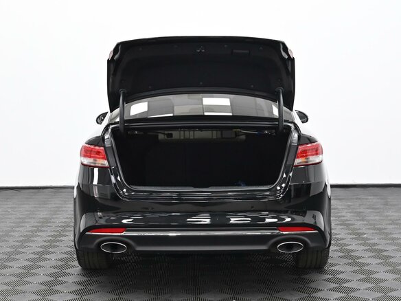 2018 Kia Optima IV Рестайлинг, чёрный, 1625000 рублей - вид 4