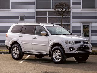 2015 Mitsubishi Pajero Sport II Рестайлинг, белый, 1565000 рублей, вид 3