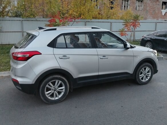 2017 Hyundai Creta I, серебристый - вид 1
