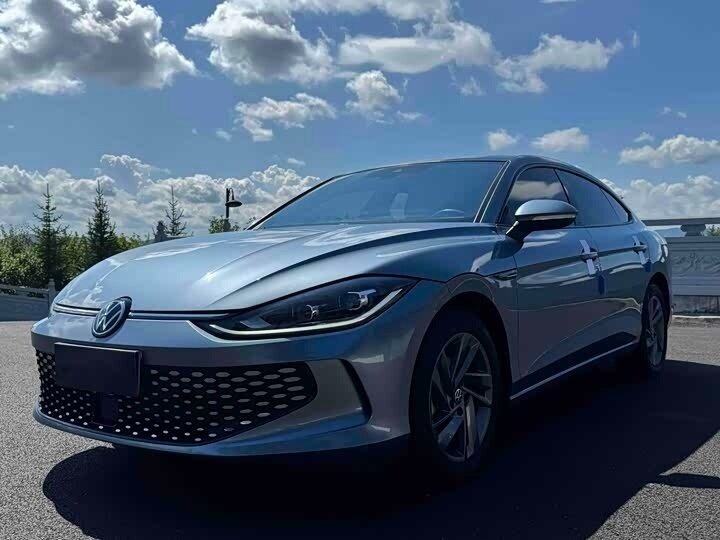 Открыть фотографии: Volkswagen Lamando II
