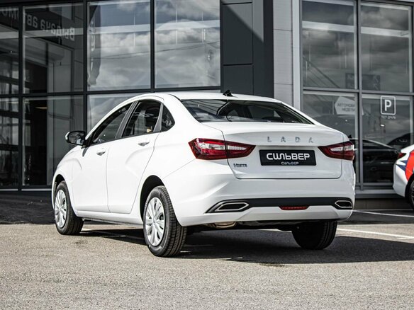 2026 Lada (ВАЗ) Vesta I Рестайлинг (NG), белый - вид 1