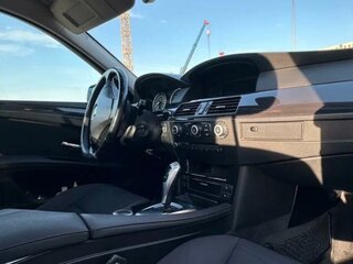 2008 BMW 5 серии 520i V (E60/E61) Рестайлинг, чёрный, 1100000 рублей, вид 3