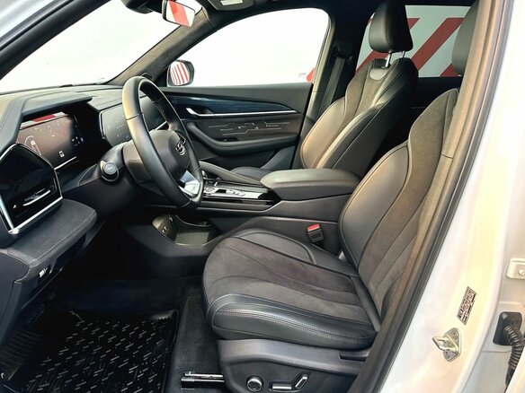 2024 Geely Monjaro I, белый, 3490000 рублей - вид 13