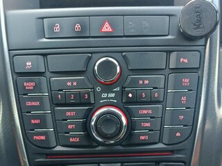 2011 Opel Astra J, красный, 710000 рублей, вид 5