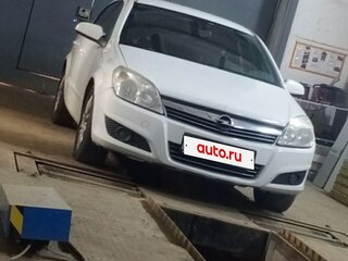 2008 Opel Astra H Рестайлинг, белый, 300000 рублей, вид 4