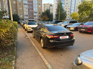 2019 Toyota Camry VIII (XV70), синий, 2700000 рублей, вид 4