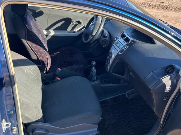 2010 Toyota Yaris III, синий, 420000 рублей - вид 12