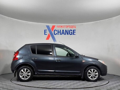 2011 Renault Sandero I, серый, 520000 рублей, вид 4