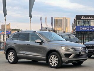 2015 Volkswagen Touareg II Рестайлинг, серый, 2750000 рублей, вид 3