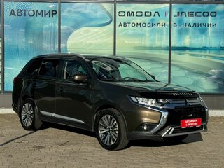 2021 Mitsubishi Outlander III Рестайлинг 3, коричневый, 2405000 рублей, вид 3