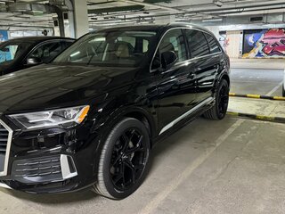 2021 Audi Q7 45 TFSI II (4M) Рестайлинг, чёрный, 5600000 рублей, вид 2