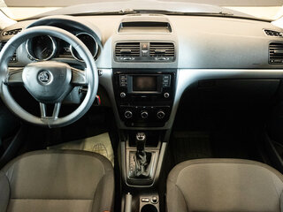 2017 Skoda Yeti I Рестайлинг, серый, 1349000 рублей, вид 5